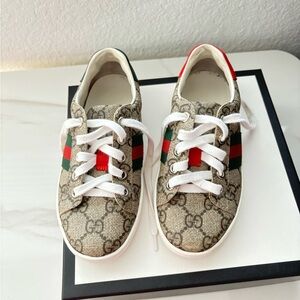 Kids Gucci shoes